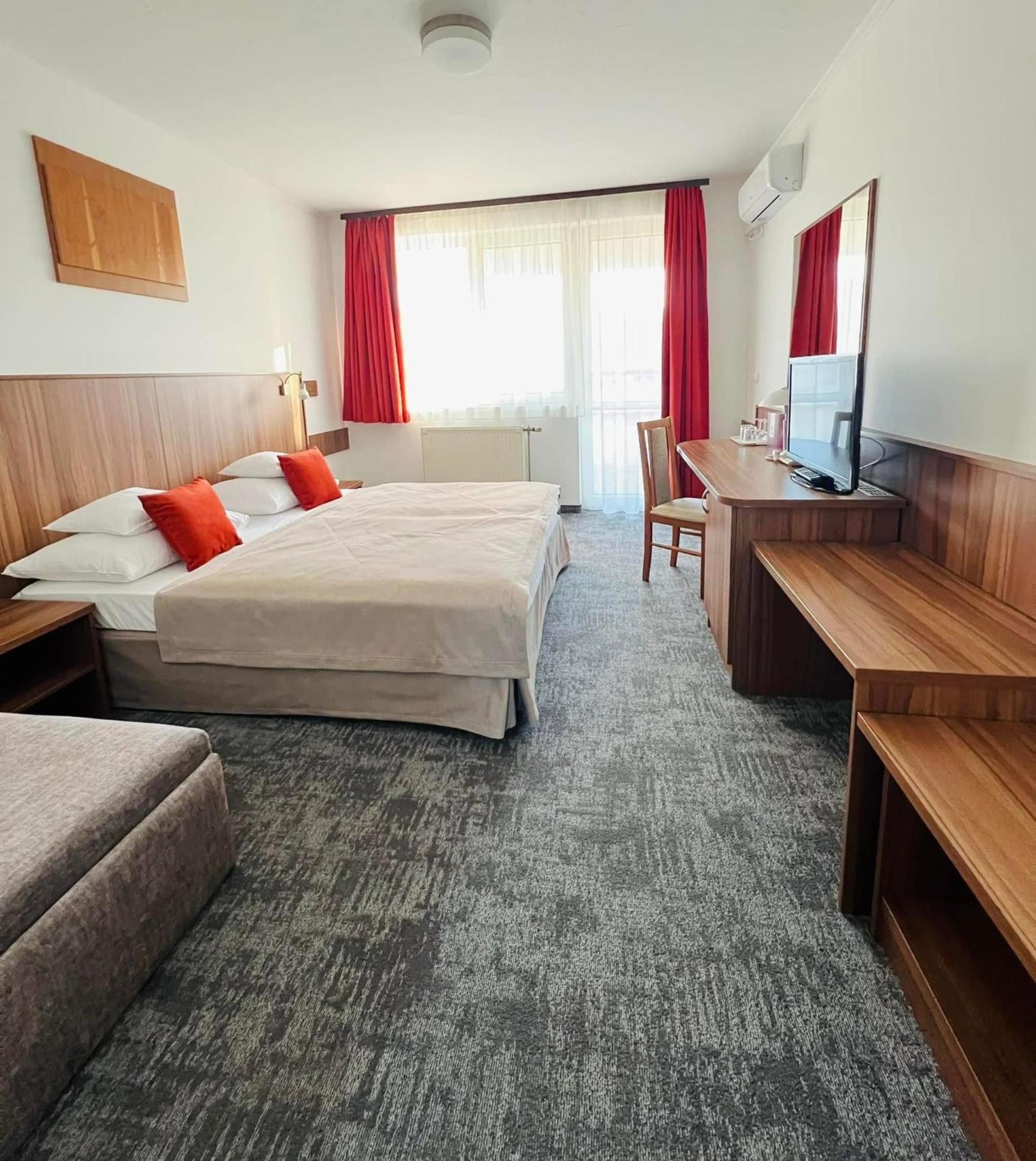 Art Hotel Zalakaros Buitenkant foto