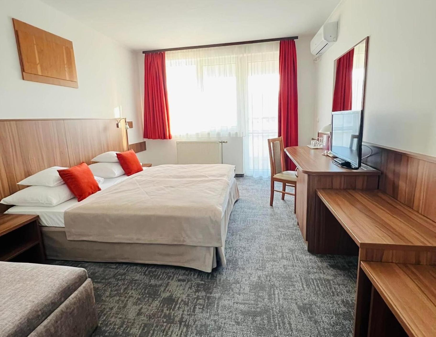 Art Hotel Zalakaros Buitenkant foto